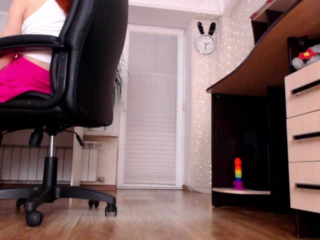 Carrie1337 live cam on BongaCams