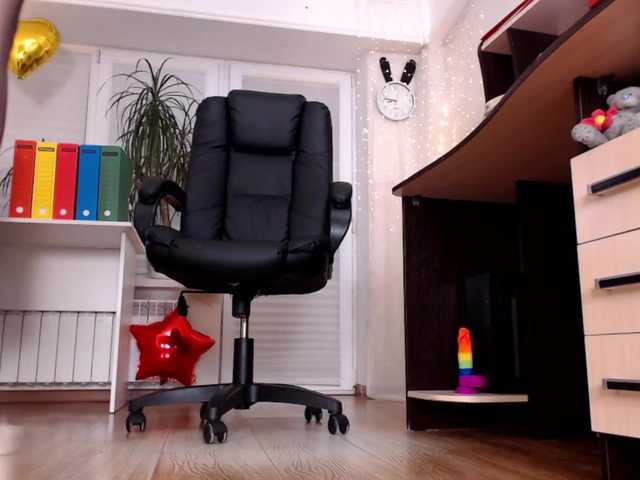 Carrie1337 live cam on BongaCams