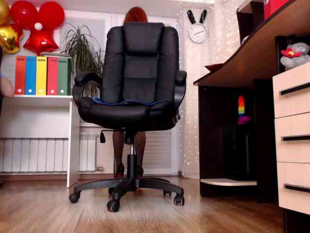 Carrie1337 webcam