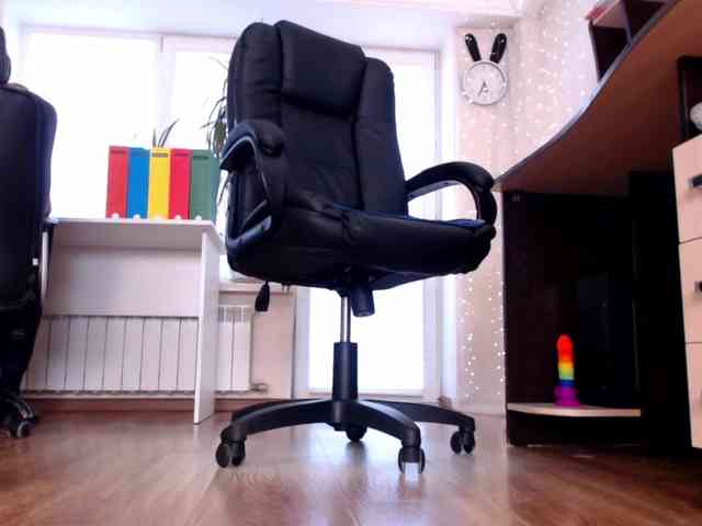 Carrie1337 webcam