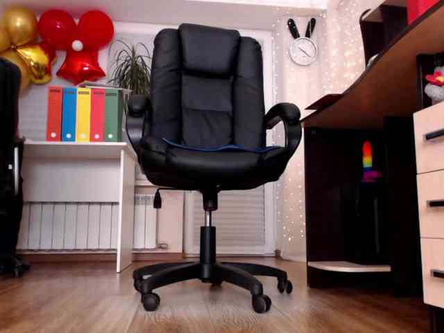 Model: Carrie1337