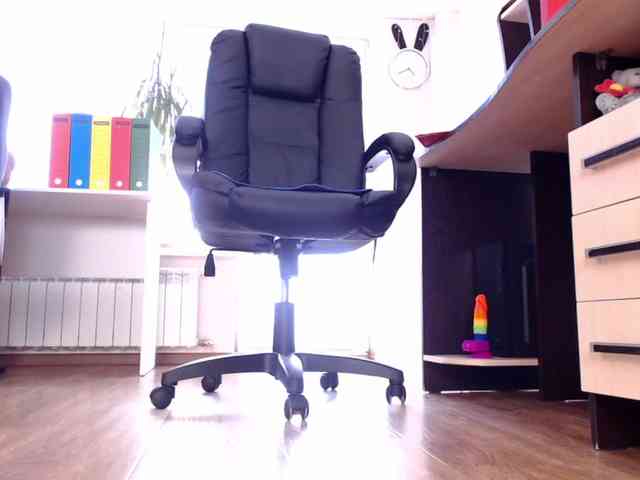 Model: Carrie1337