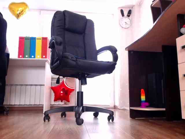 Model: Carrie1337