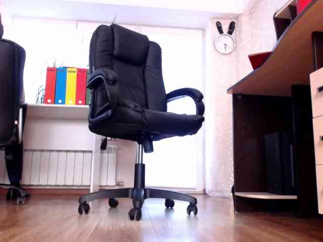 Carrie1337 webcam