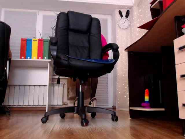 Model: Carrie1337