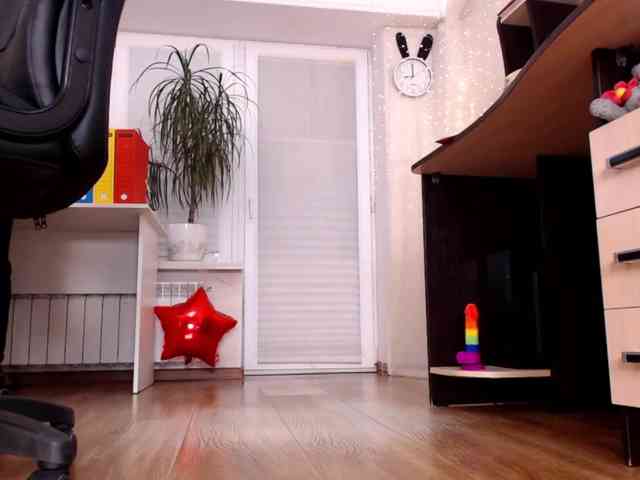 Carrie1337 webcam