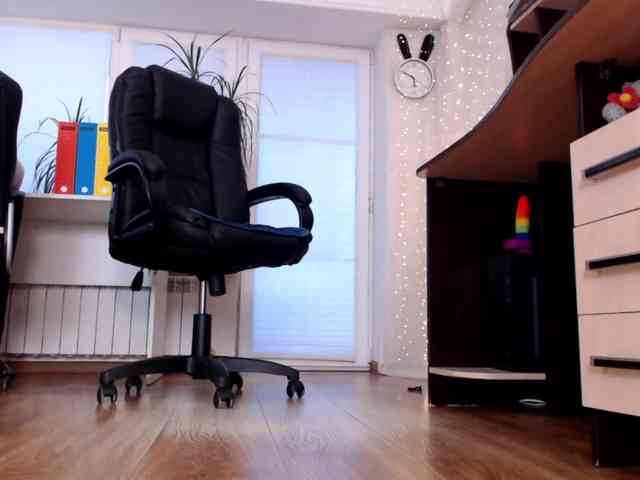 Carrie1337 webcam