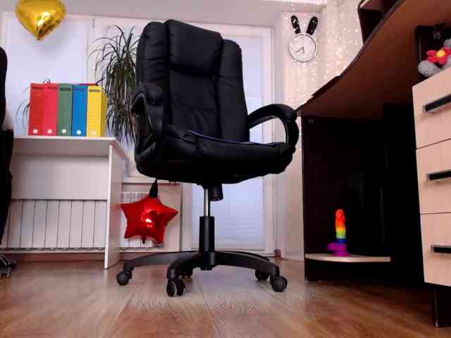 Model: Carrie1337