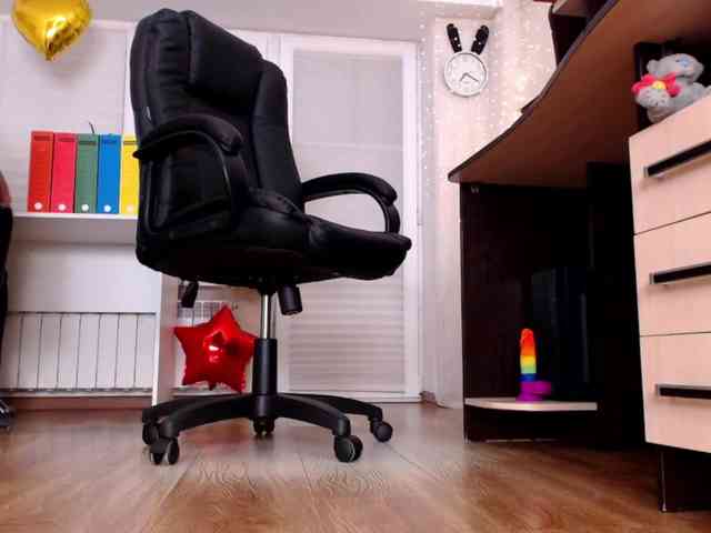 Model: Carrie1337