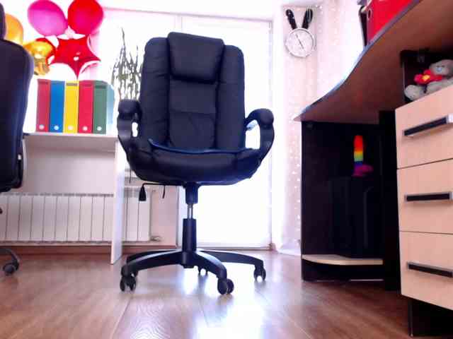 Carrie1337 webcam