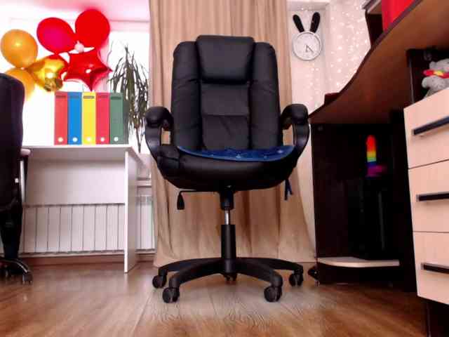 Model: Carrie1337