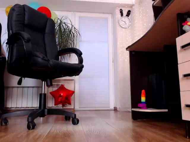 Model: Carrie1337