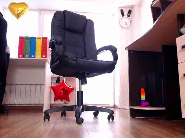 Model: Carrie1337