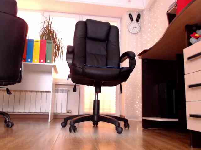 Carrie1337 webcam