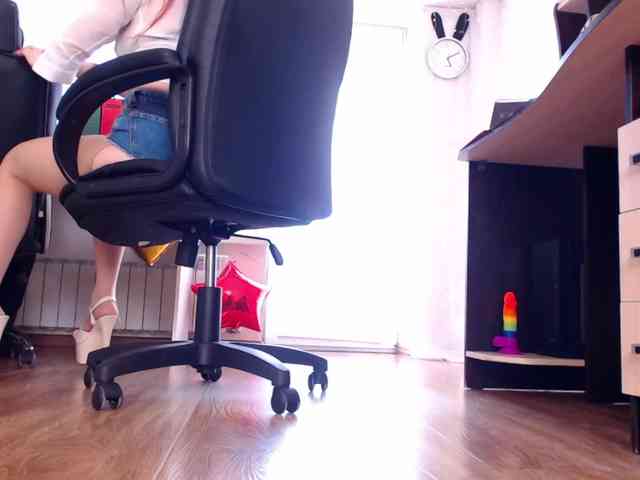 Model: Carrie1337
