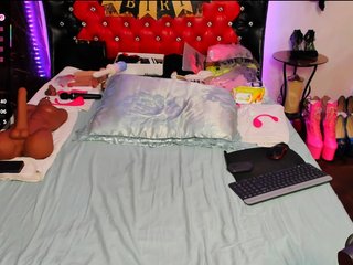 Slutty_milf_bitch