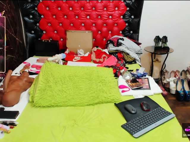 sweetslaveank live cam on BongaCams