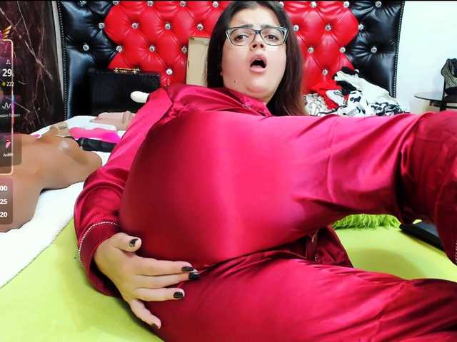 sweetslaveank live cam on BongaCams