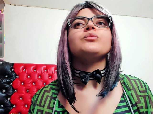 sweetslaveank live cam on BongaCams