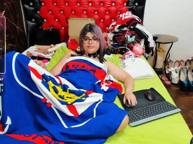sweetslaveank live cam on BongaCams