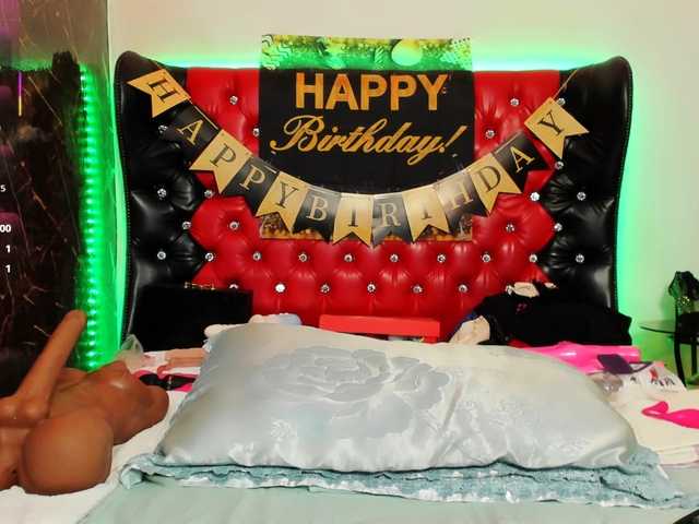 sweetslaveank live cam on BongaCams