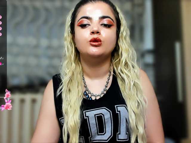 Slutty_milf_bitch