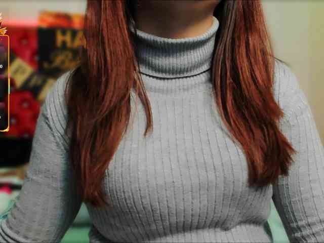 Slutty_milf_bitch webcam