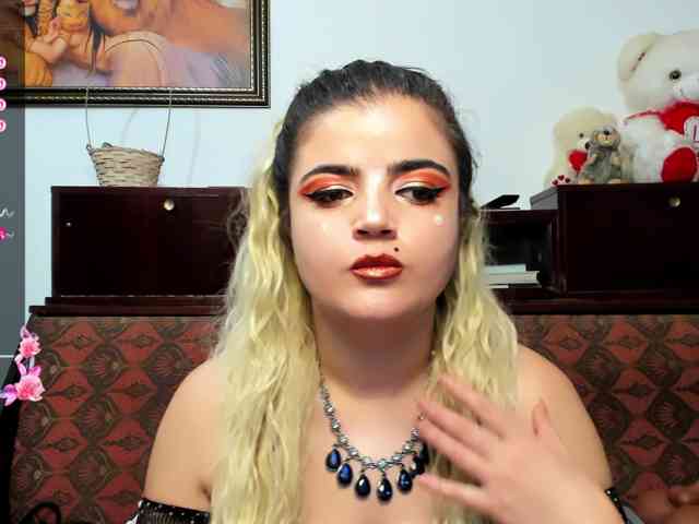Slutty_milf_bitch