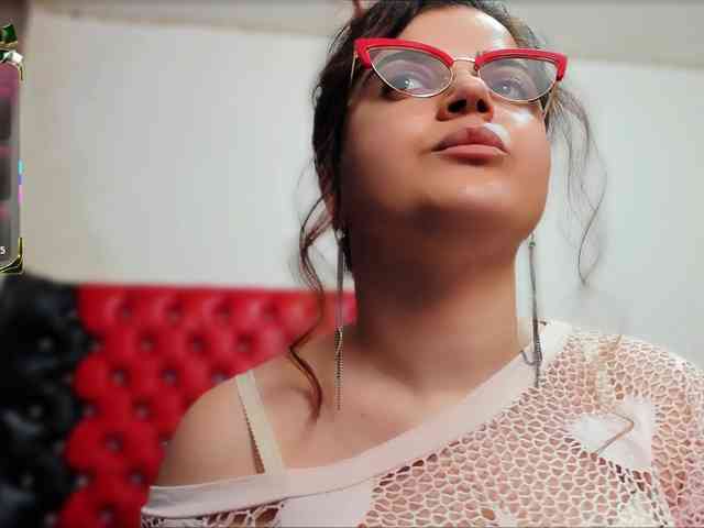 sweetslaveank Live Webcam on BongaCams
