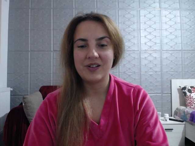 KATYDIAZ live cam preview