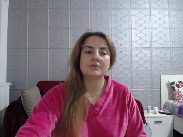 KATYDIAZ, en vivo ahora en BongaCams