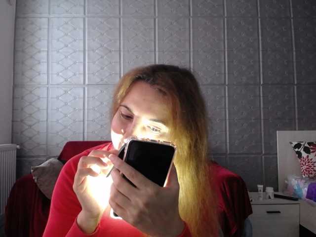 KATYDIAZ live cam preview