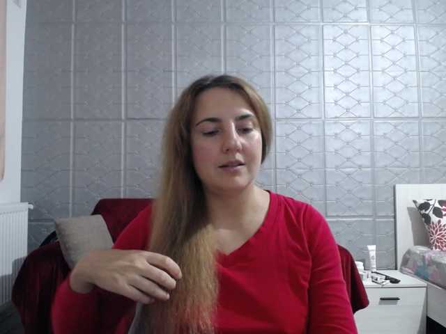 KATYDIAZ live cam preview