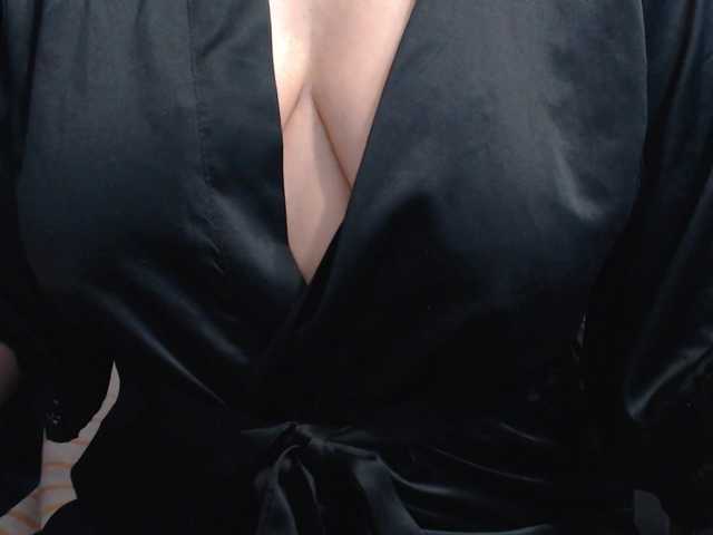 ladysquirt11 live cam on BongaCams