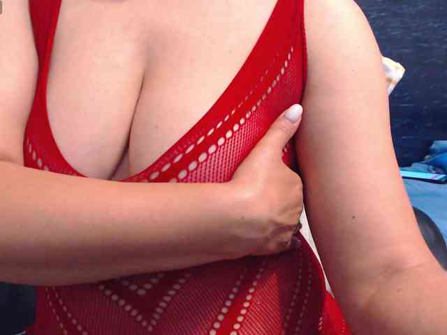 Modella: ladysquirt11