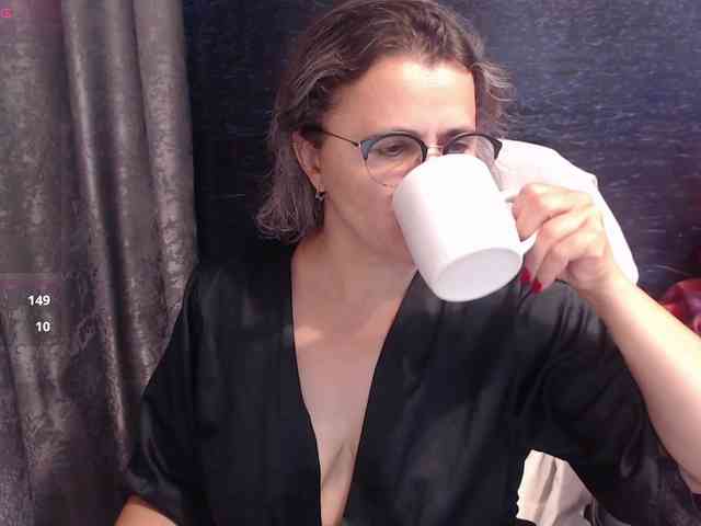 ladysquirt11 webcam
