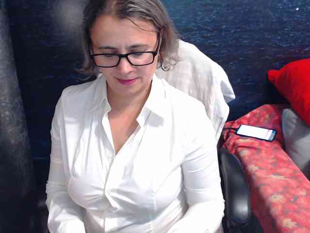 Modella: ladysquirt11