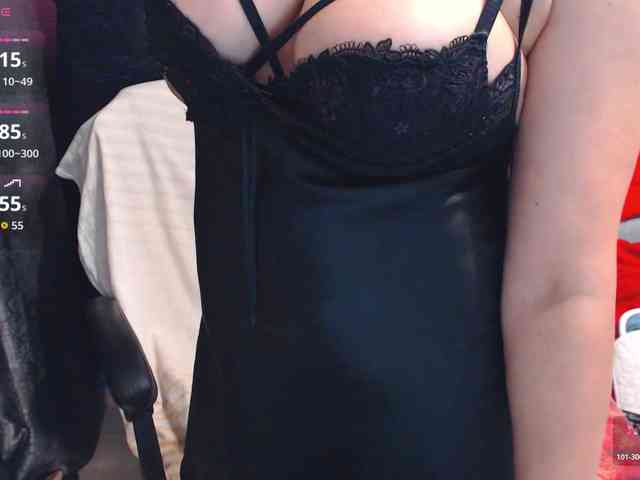 Modella: ladysquirt11