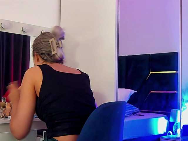 allisonsweets live sex show