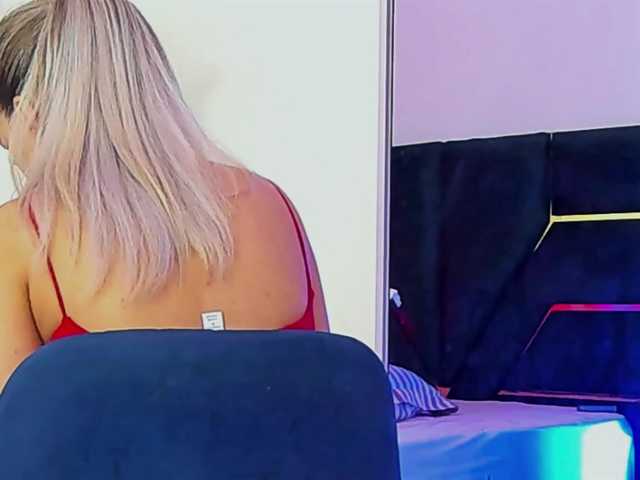 AllisonSweets live cam on BongaCams
