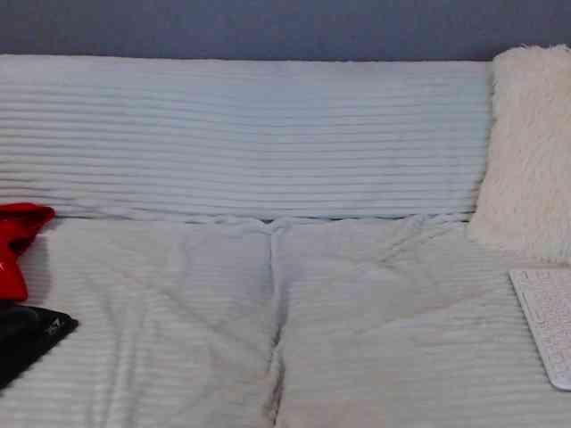 Icehotangel webcam