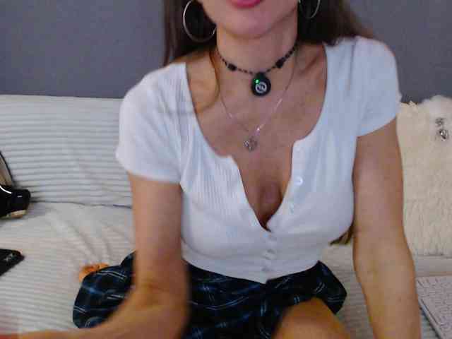 Icehotangel webcam