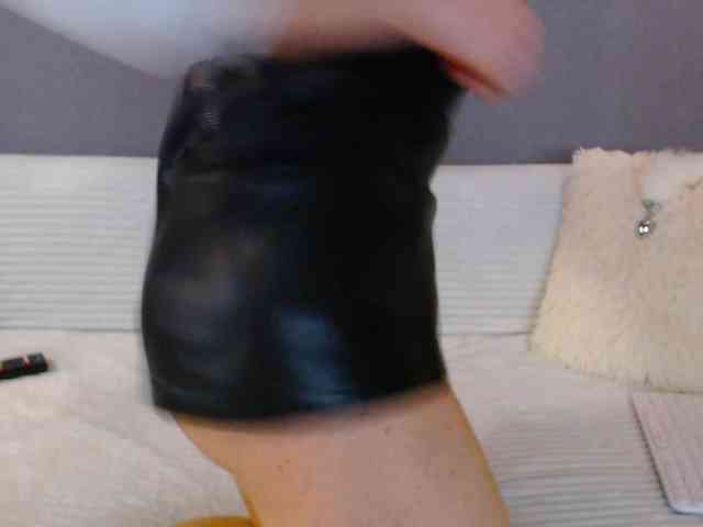 Icehotangel webcam