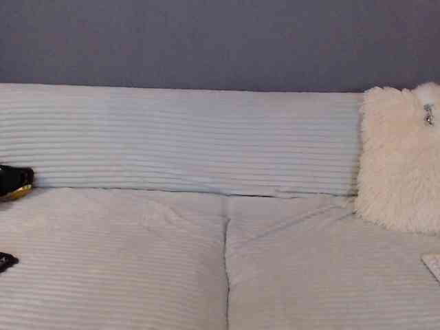 Icehotangel webcam