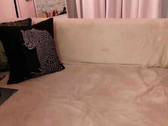 Icehotangel webcam