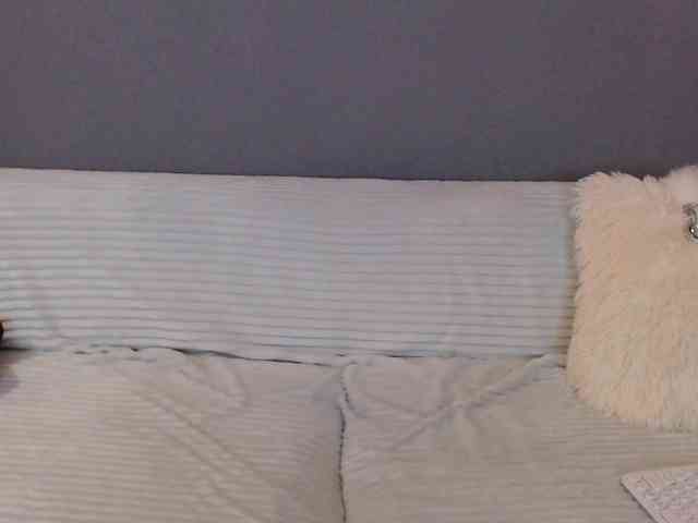 Icehotangel webcam