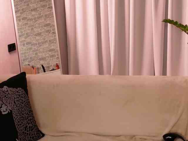 Icehotangel webcam