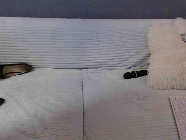 Icehotangel webcam
