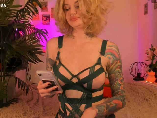 virtual_lady