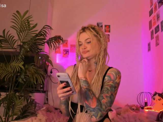 virtual_lady